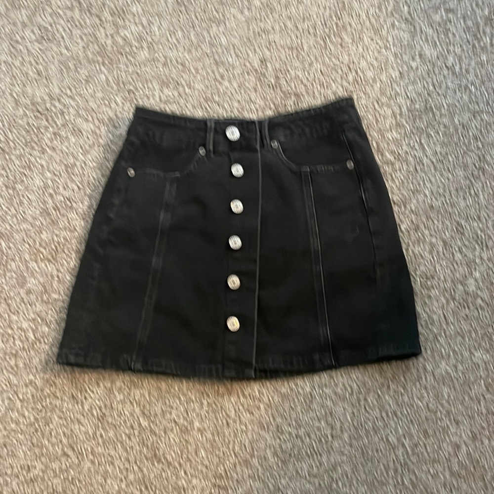 Black American Eagle mini skirt